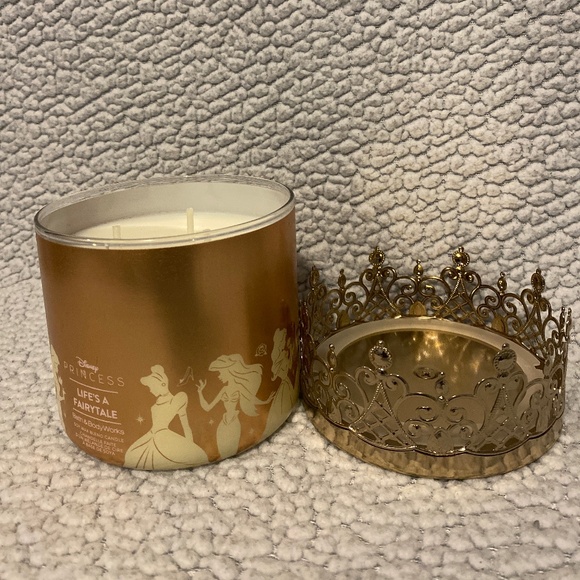 ✨ LIMITED EDITION ✨: Disney Princess X Bath& Body Works, 3wickCandle - Picture 4 of 6